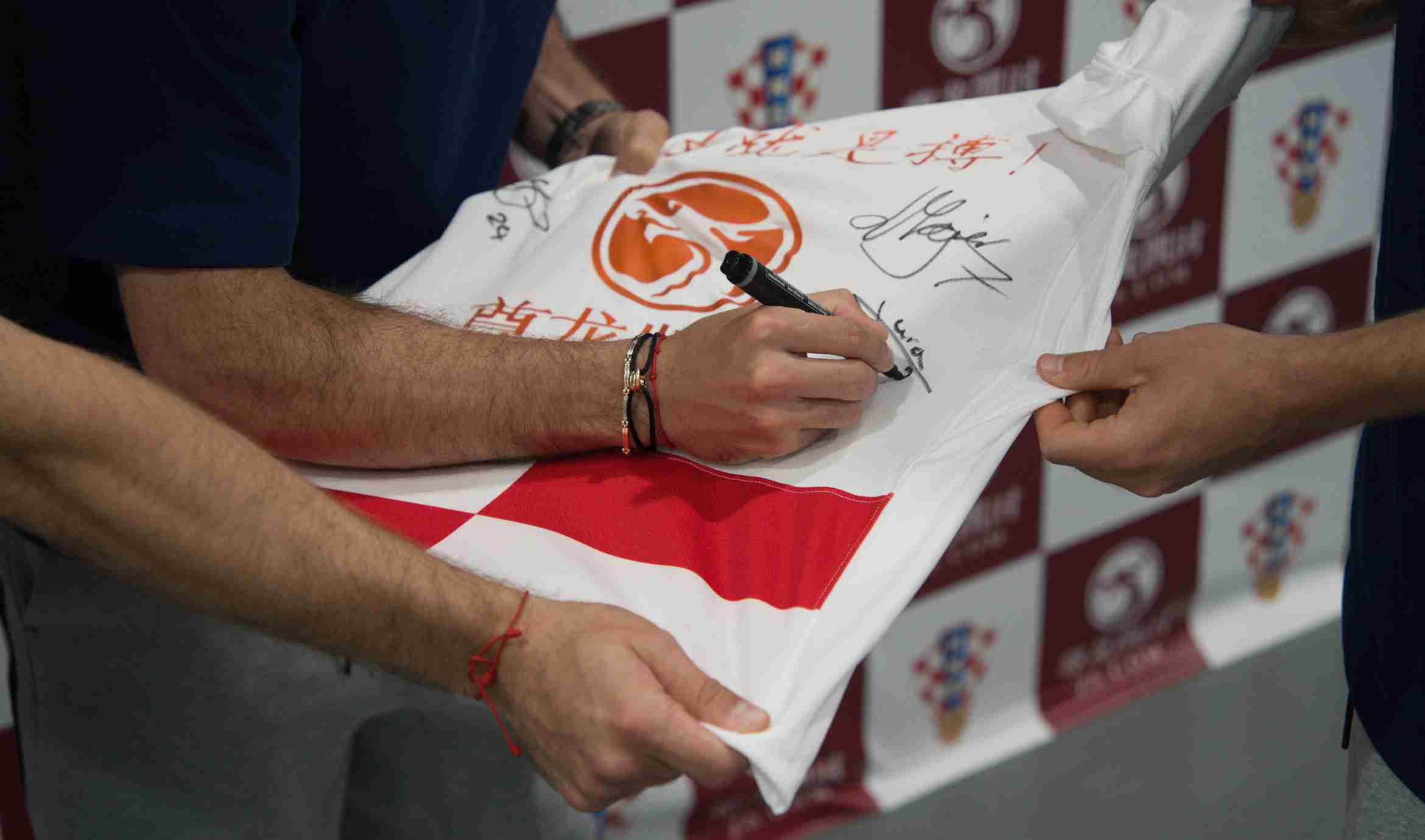 开展体育外交：开云同B体育官网搭建国际友好赛网络，促进国家与城市间的文化交流